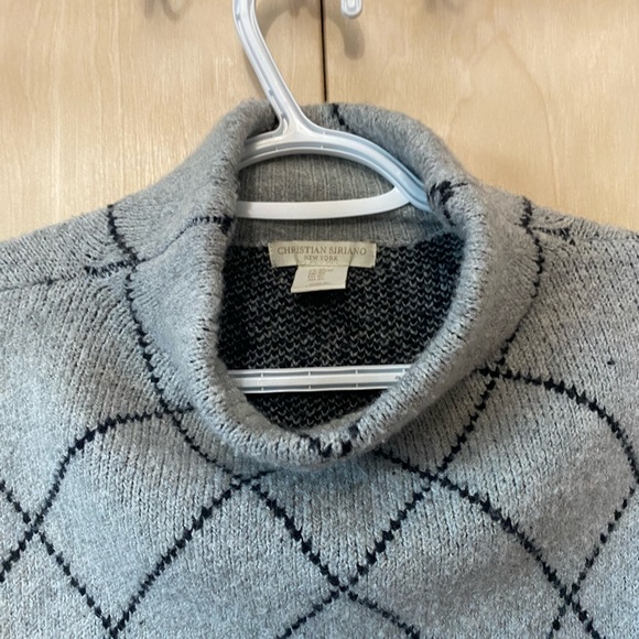 Warm and cozy mock neck sweater - Picture 2 of 3
